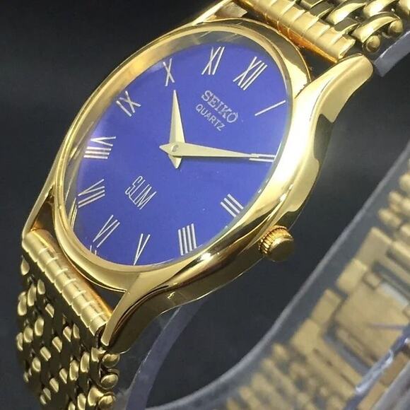 Vintage Style Seiko Quartz Mens Gold Watch & Blue accents W/ Metal Strap - Picture 3 of 6